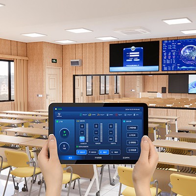 Mes labai džiaugiamės galėdami pasidalyti savo 5 iš 1 laikmenos ir valdyti ju...